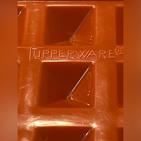 Vintage Tupperware lunch meat holder - Picture 4 of 7